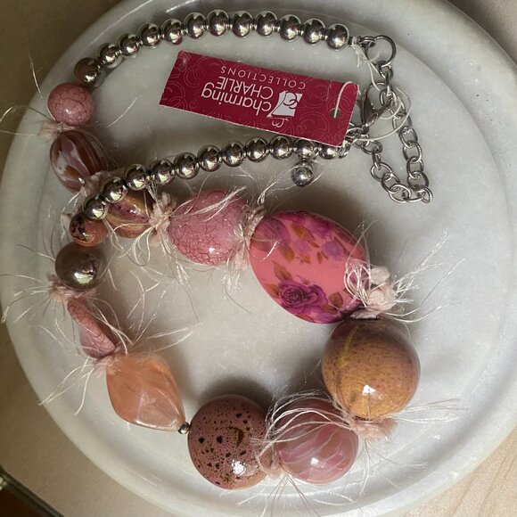 NWT Charming Charlie Y2K Pink Ceramic Beaded Fuzzy Statement Necklace 23" - Picture 8 of 8